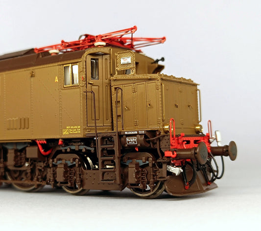 AiMx Models Locomotiva Elettrica FS E 428 078 Ansaldo cassa d'origine - Deposito Milano Sm.to – H0 1/87 AX2001S DCC Sound+ Castano Isabella Epoca IIIb-IVa