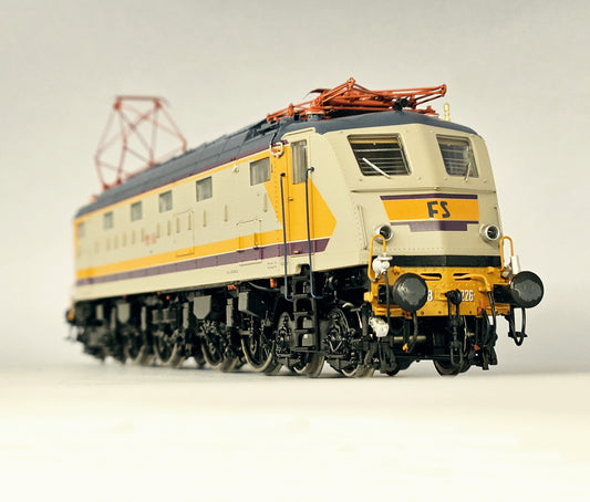 AiMX Models Locomotiva Elettrica FS E 428 226 ANSALDO "Pira ta" livrea MDVC – H0 1/87 AX2046 Era IV