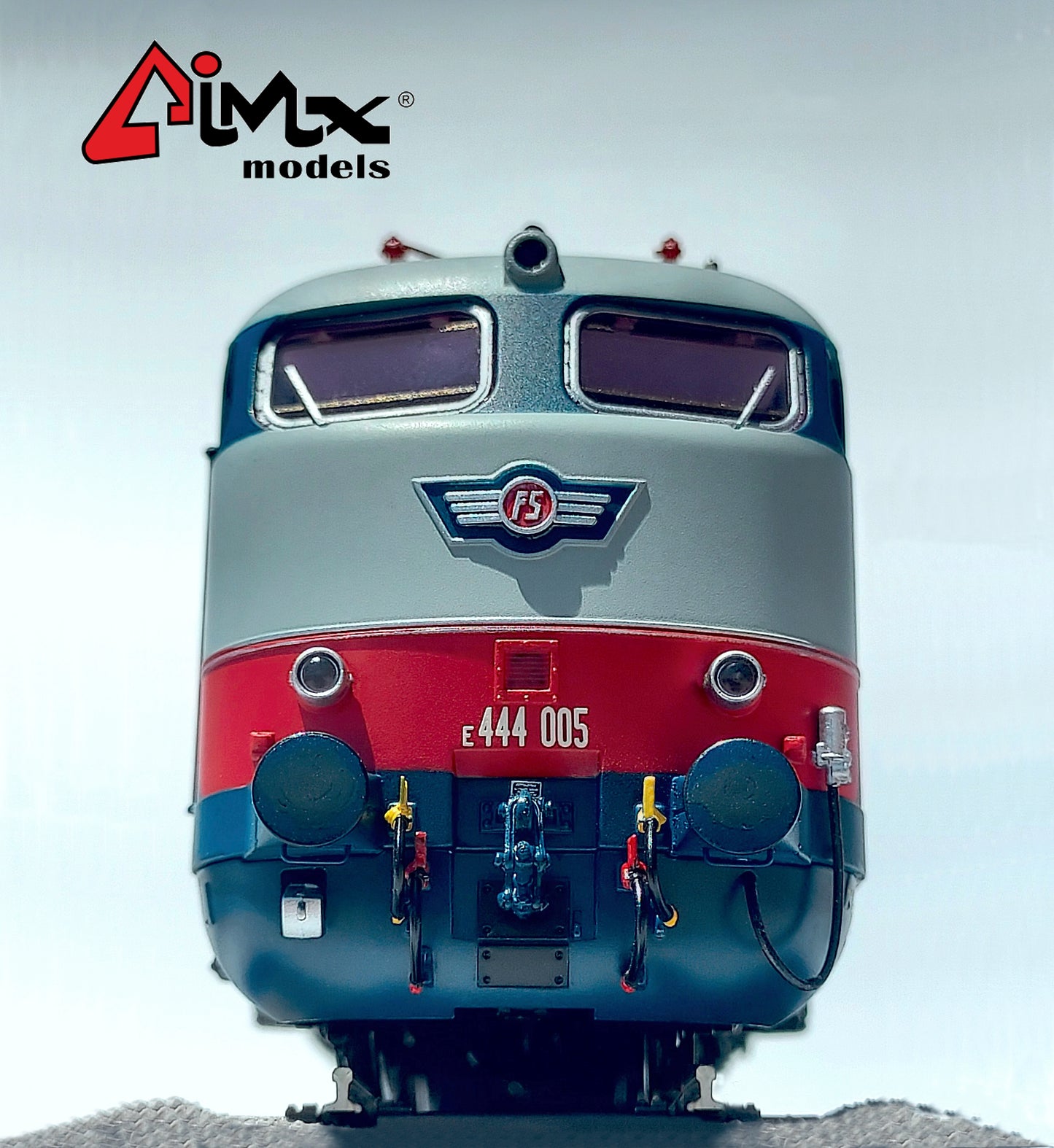 AiMX Models Locomotiva Elettrica FS E 444 005 Tartaruga Elettronica “Full Chopper”– H0 1/87 AX2055 grigio/blu – Era IV